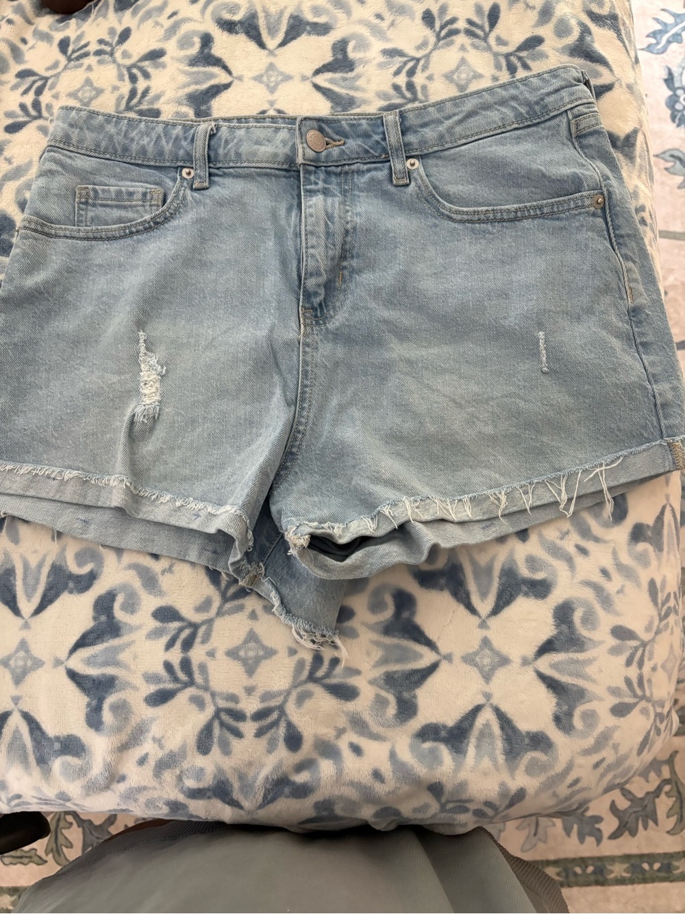 wild fable Light Wash Denim Cutoff Shorts